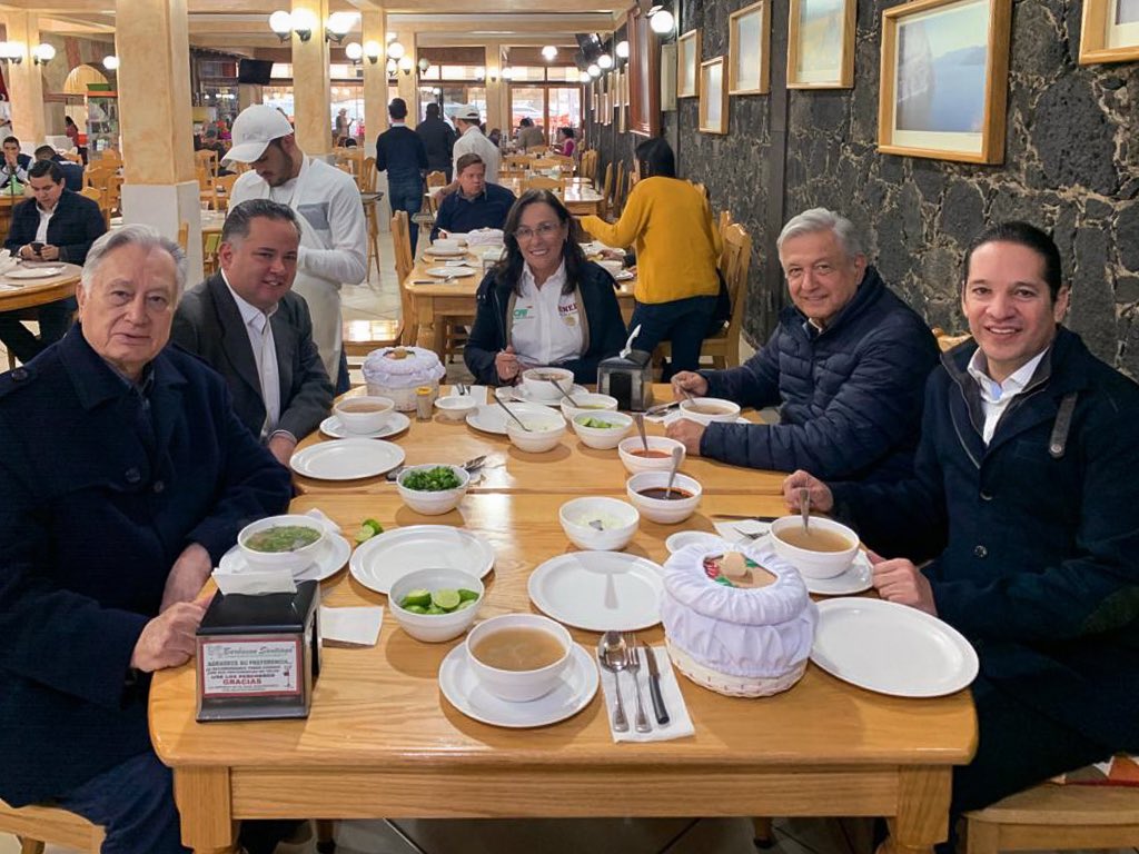 Bartlett y AMLO: Deconstruyendo al ave que cruza el pantano y no se mancha.