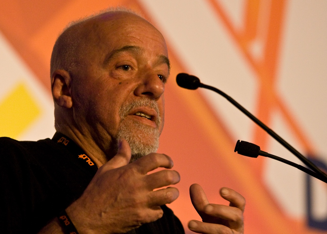 El Alquimista de Paulo Coelho, una reseña justa para sus 30 años de vida.