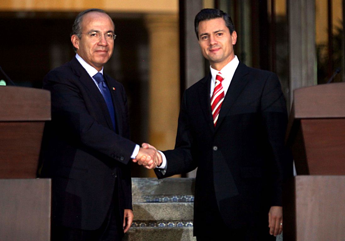 Peña Nieto vs Felipe Calderón