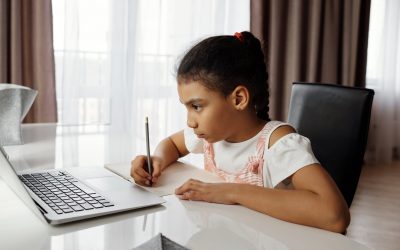 Del Zoom a la TV Abierta. La brecha tecnológica en la educación en tiempos pandémicos