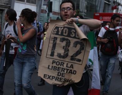 #YoSoy132, sus riesgos, intereses, infiltraciones